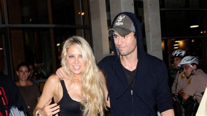 Anna Kournikova: Fiancé, net worth, tattoos, smoking & body measurements