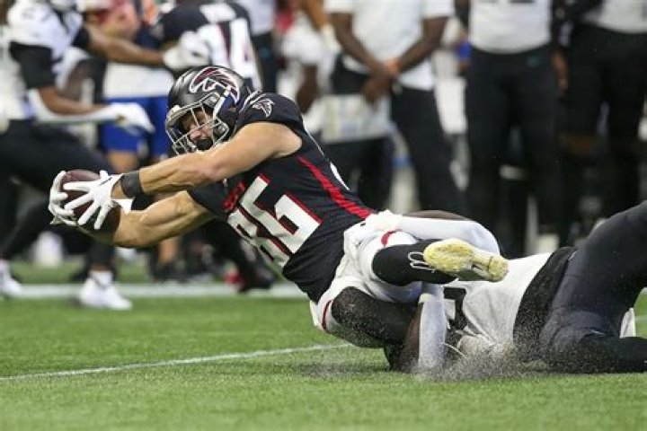 Anthony Firkser Salary, 40 Time, Contract, PFF, College, Number
