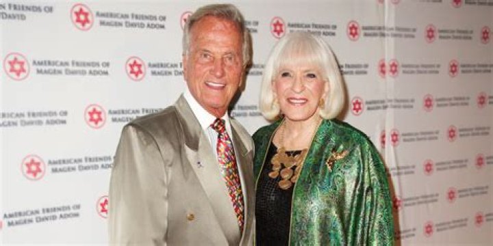 Billy Gardell Parents: Meet Linda Gray and William Gardell