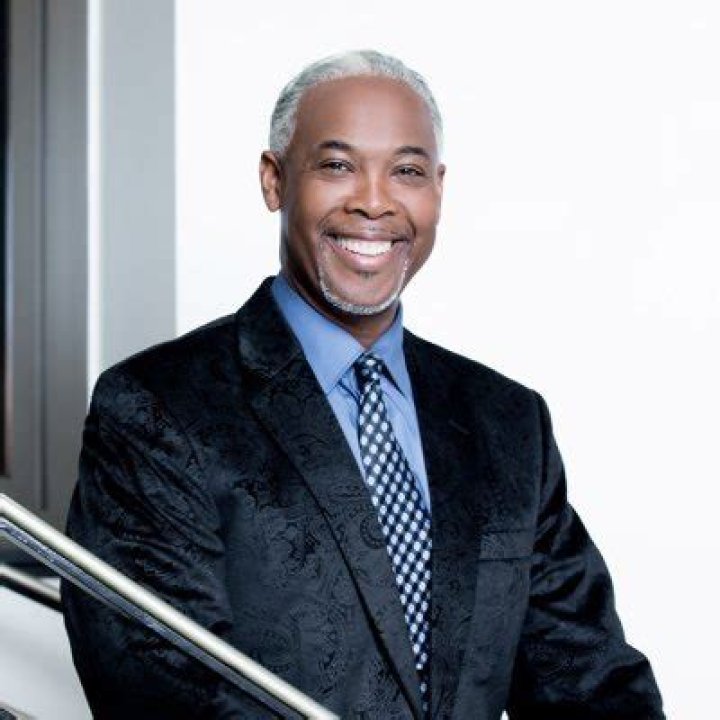 Bishop Dale Bronner Sermons: Bio, Age, Family, Wife, House, Books and Net Worth