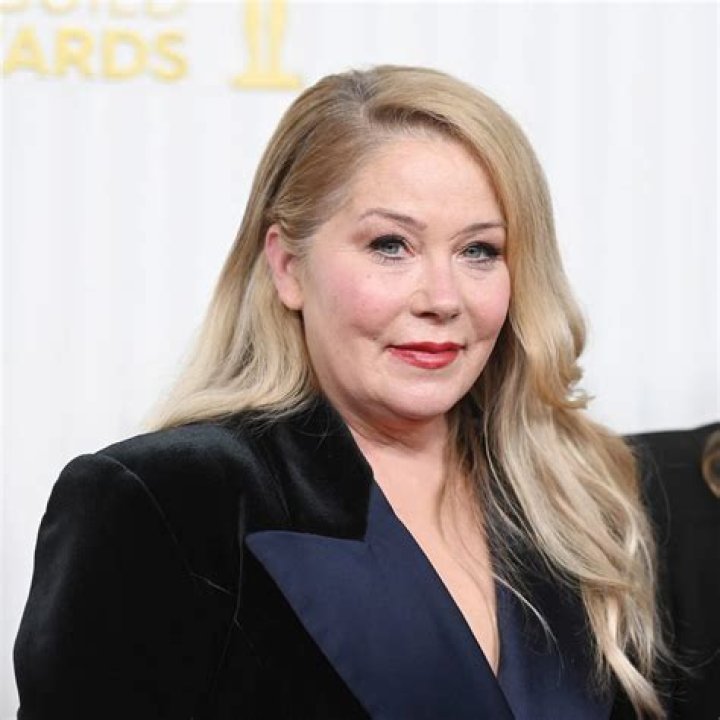 Christina Applegate Net Worth, Income, Salary, Earnings, Biography
