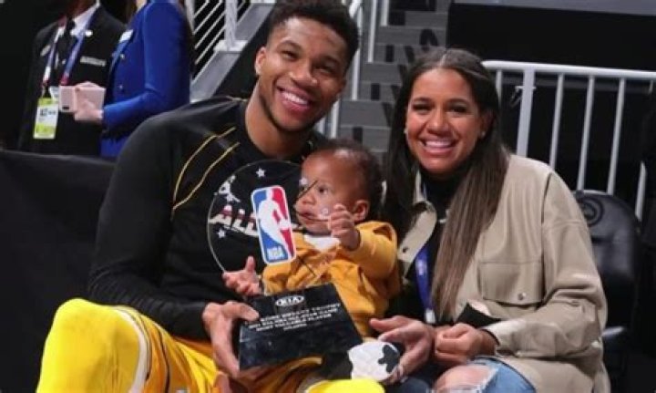 Francis Antetokounmpo Bio, Wiki, Age, Height, Wife, Family, Career and Net Worth