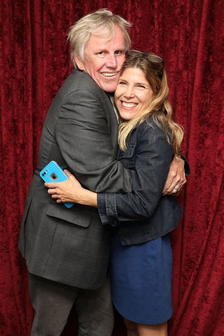 Gary Busey Wife: Facts About The Buddy Holly Actor’s Relationship With Girlfriend Steffanie Sampson