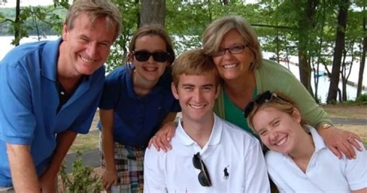 Health Update: What Illness Does Steve Doocy Wife Have? Kids & Family