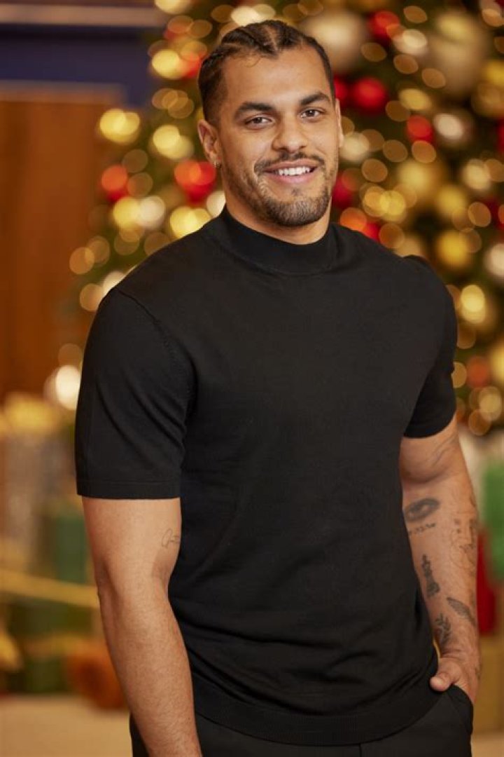 Josh Martinez Bio, Career, Age, Family, Partner, Height, Net Worth, Albums