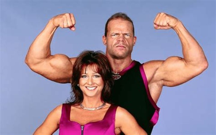 Lex Luger: dating, net worth, tattoos, smoking & body facts