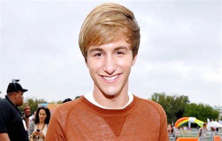 Lucas Cruikshank’s Net Worth, Age, Height, Weight, Girlfriend, Dating, Bio-Wiki