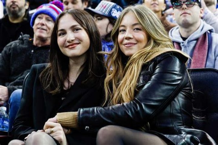 Maude Apatow: Who Is Iris Apatow’s Sister? Maude Apatow Parents, Age, Height, Net Worth, Sister, Boyfriend