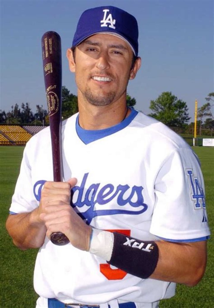 Nomar Garciaparra’s biography, fact, career, awards, net worth & life story