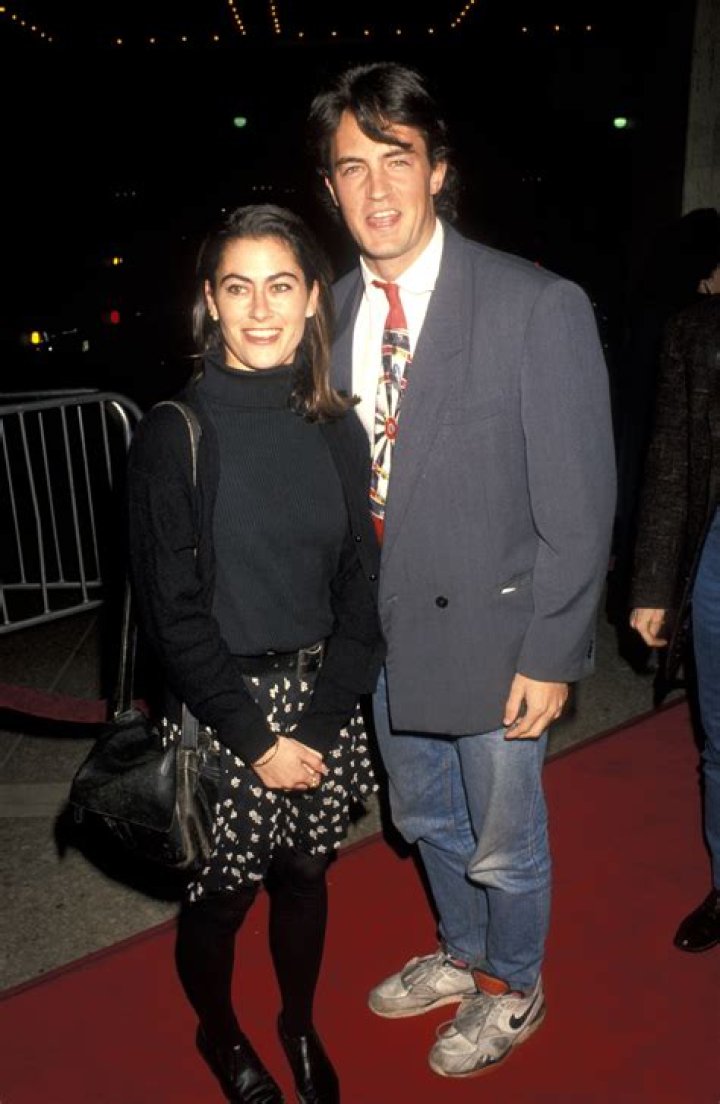 Roxana Zal (Actress) Married, Bio, Wiki, Age, Net Worth, Husband, Parents, Children, Movies