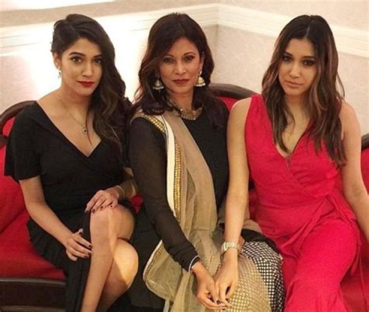 The Resident Anuja Joshi Twin Sister Aneesha Joshi Biography And Family Ethnicity