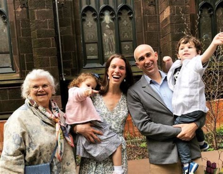 Who Is Alissa Heinerscheid Husband Henry Charles? Family Kids And Net Worth
